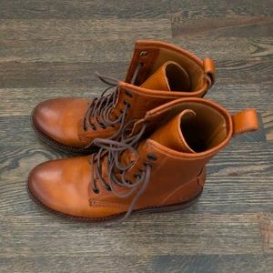 Frye Veronica Combat